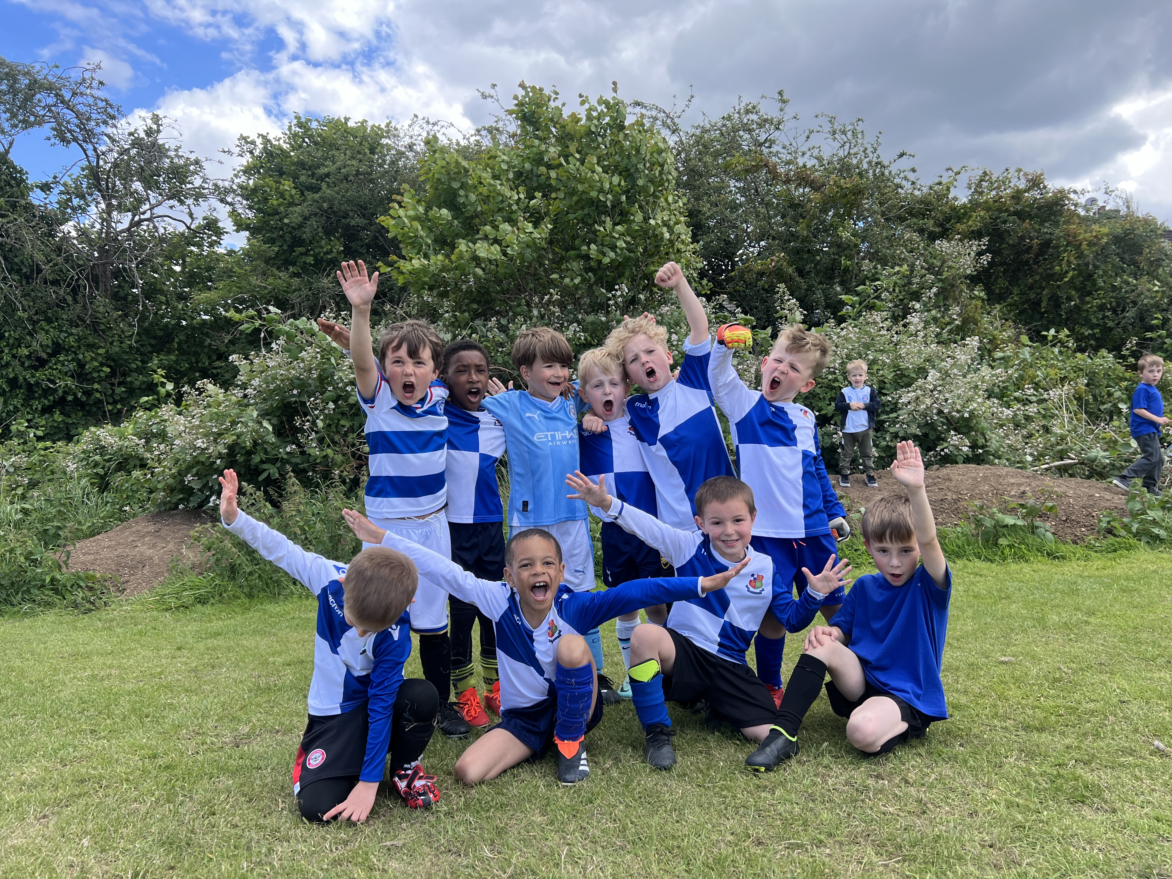 Wealdstone Youth FC Team Photo