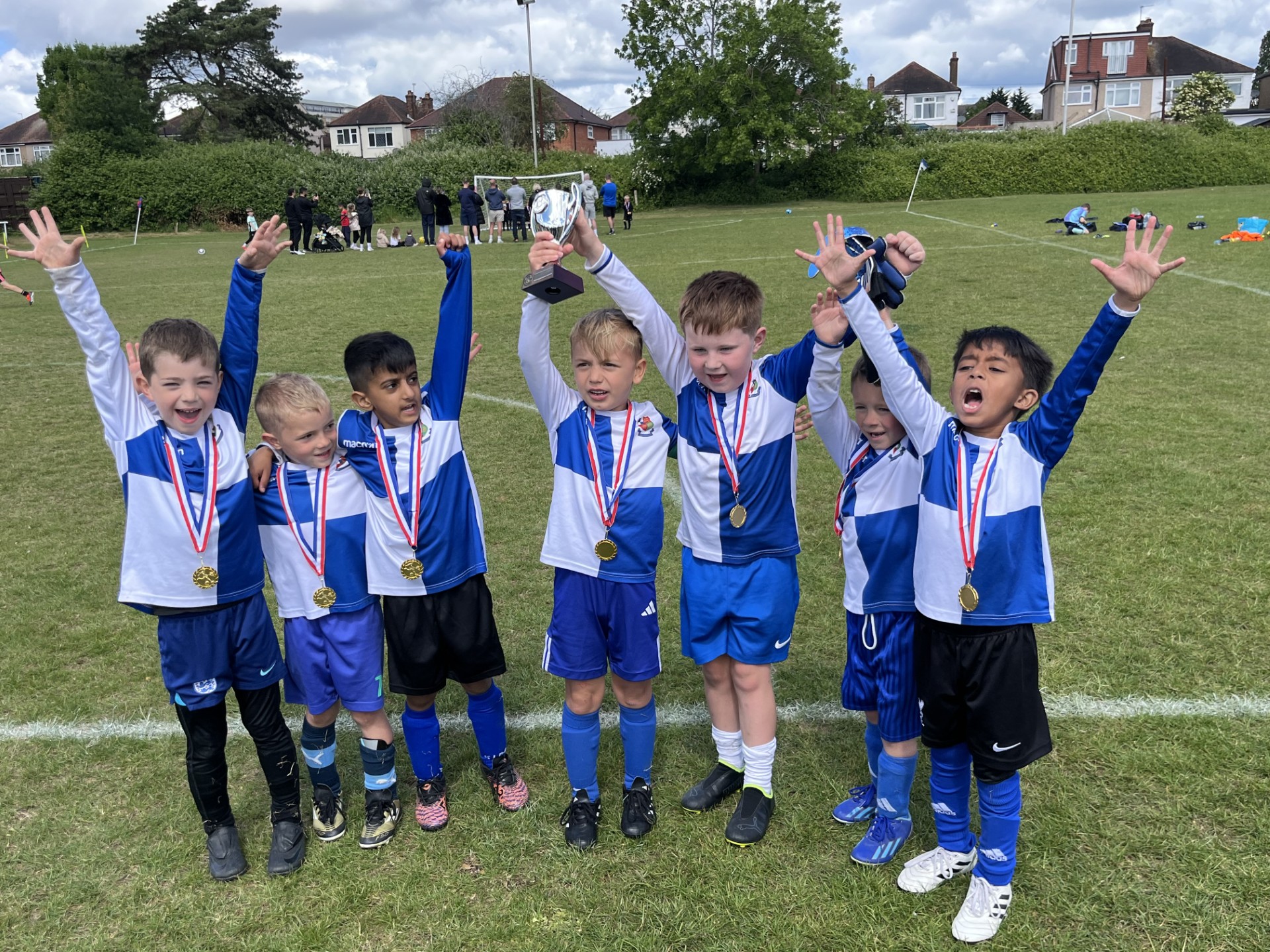 Wealdstone Youth FC Team Photo
